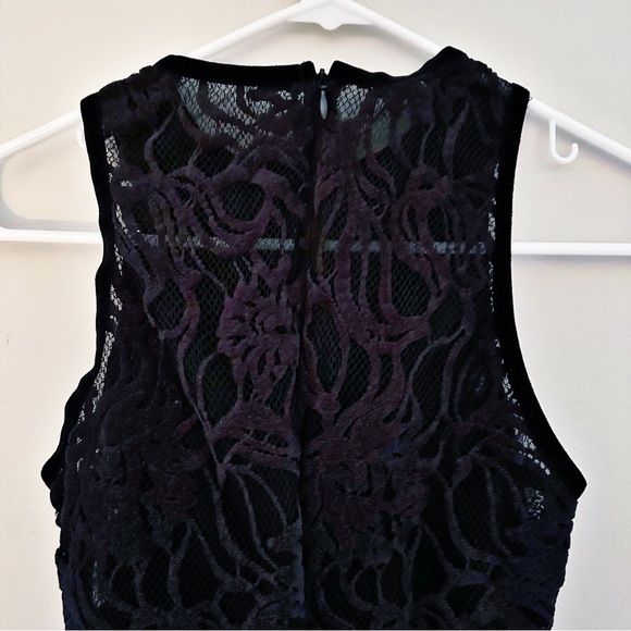 Tadashi Shoji Taft Velvet Trim Bodysuit Black NWT Size XS - Picture 9 of 13